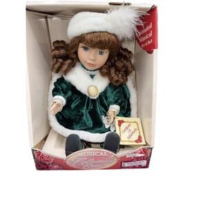 Porcelain Collector's Choice Animated Musical Doll "When You Wish Upon a Star"